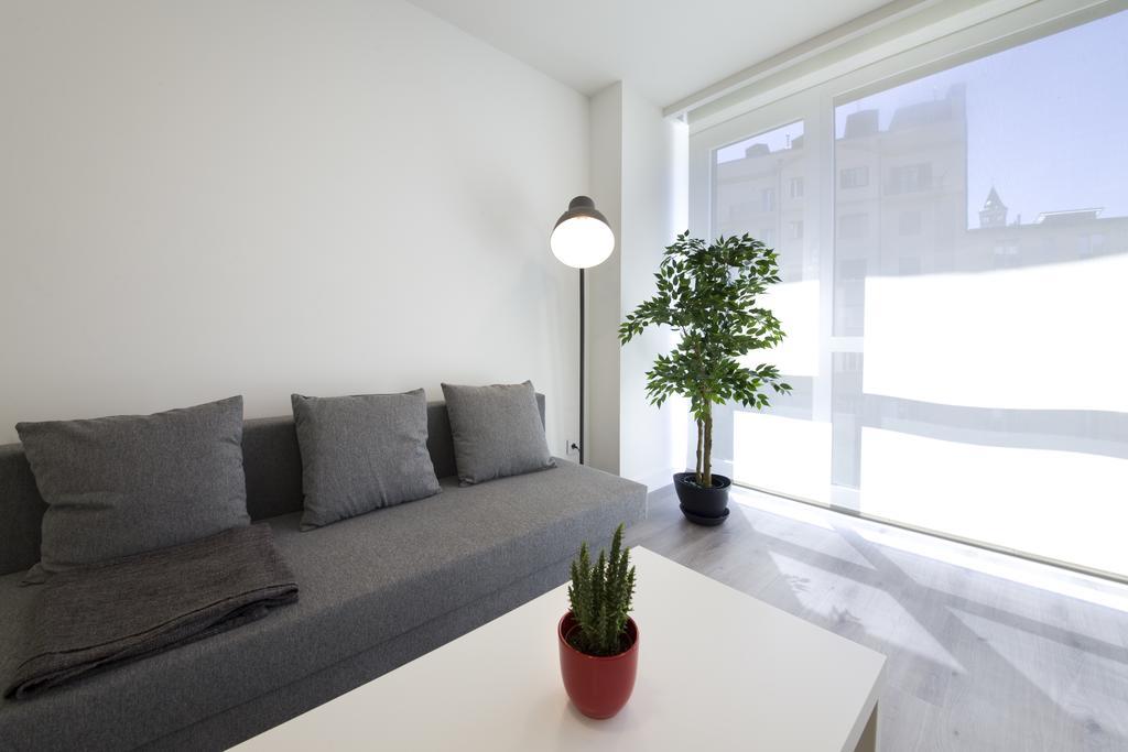 Pension T5 Donostia Suites Сан-Себастьян Номер фото