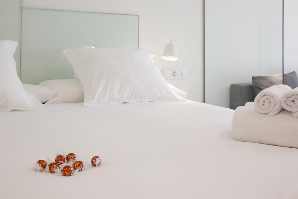 Pension T5 Donostia Suites Сан-Себастьян Екстер'єр фото
